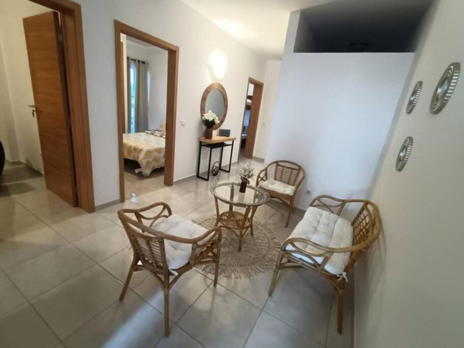 New, Modern, And Cozy 3 Bedroom Apartment. Santa Maria Bagian luar foto